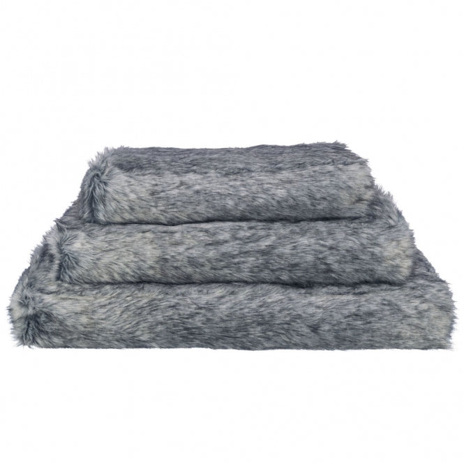 Trixie Pillow Yelina