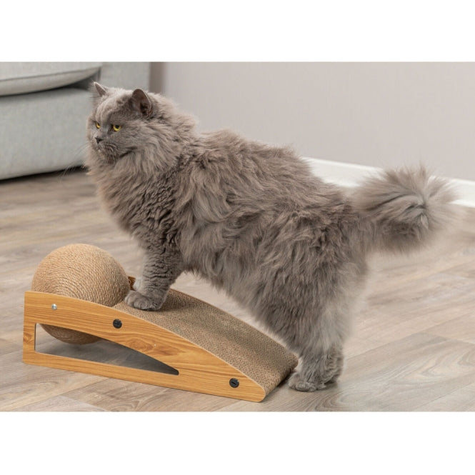 Trixie scratching ramp with ball